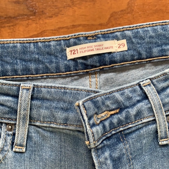 Levi’s high rise skinny - Picture 3 of 5